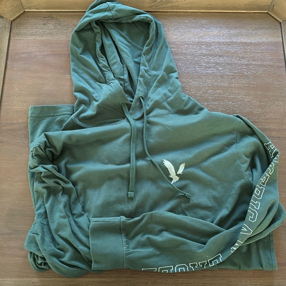 Men’s XL American Eagle long sleeve T-shirt. Brand new with tags